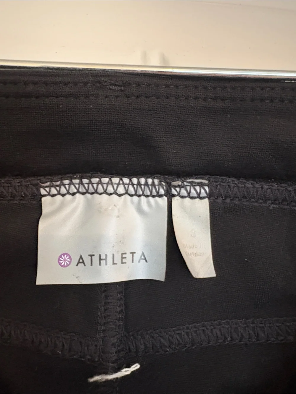 Athleta black sleek front
